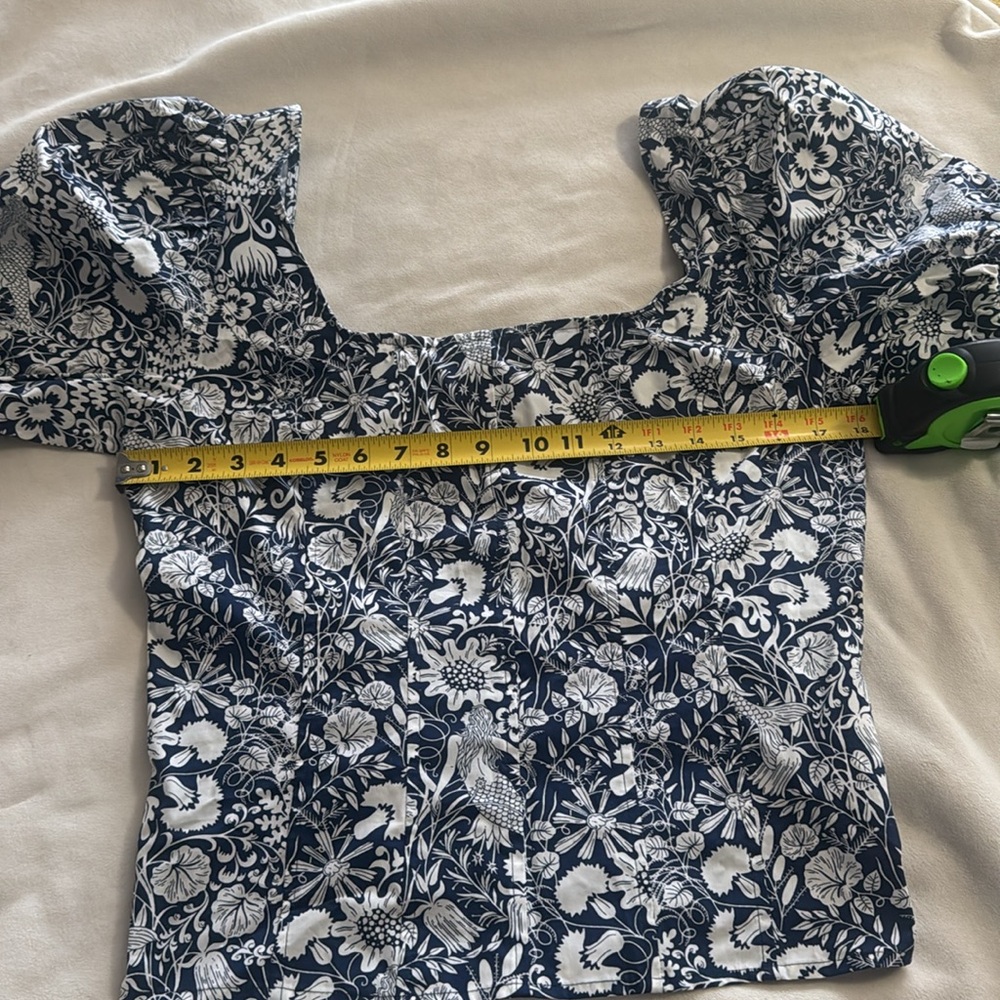 Jcrew woman’s puff sleeve shirt - Picture 7 of 7